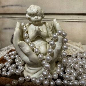 Stage it!! Angel Figurine with Pearl Beads and wooden box bundle
